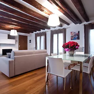 Good Wine Apartment